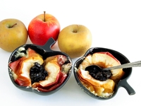 Запеченные яблоки с орехами: ТОП-5 рецептов