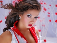 Квартира певицы Нюши: Много меха и шоколадного цвета