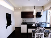 Квартира 65 кв. м. с черно-белым интерьером (10 фото)