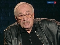 Умер сценарист фильма Свой среди чужих, чужой среди своих
