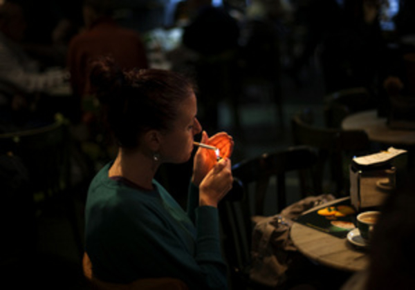 Потерю веса у курильщиков приравняли к потере веса у онкобольных