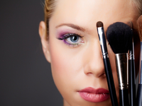 Модный макияж осени 2012: Губы, глаза, брови