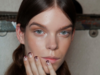 Маникюр на Хэллоуин: 10 модных идей