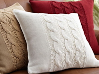 Сможет сделать каждый: Подушка из старого свитера (ФОТО)