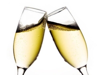 Как выбрать бокалы для шампанского: Полезные советы