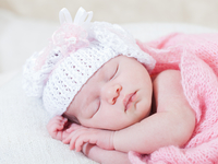 В чем забирать ребенка из роддома зимой