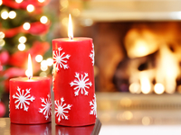 Как украсить новогодний стол свечами: Идеи и полезные советы