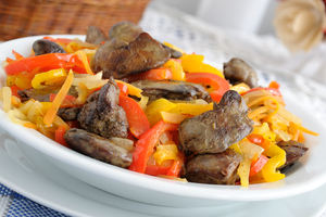 Как приготовить куриную печень с овощами (ВИДЕО)