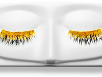 Новогодний аксессуар: Накладные ресницы из золота