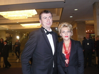 Телетриумф 2012: Жена Валерия Жидкова пришла в одном бюстгальтере