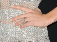 Новогодний маникюр 2013: Икорный узор на ногтях