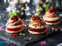 Канапе на Новый год: ТОП-5 рецептов