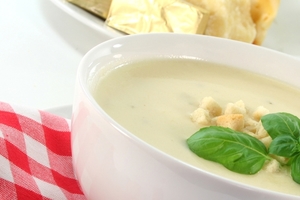 Как приготовить сырный суп с овощами (ВИДЕО)