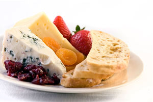 Как правильно составить сырную тарелку (ВИДЕО)