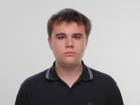 Кохана ми вбиваємо дітей: Парня, который в 14 лет ел с ложки, спас военный лагерь
