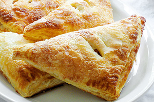 Как приготовить слойки с лимонным конфитюром (ВИДЕО)