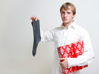 Мужчины не хотят, чтобы на 23 февраля им дарили носки и открытки