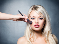 Кисти для пудры: Виды и применение