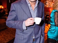 Депутат-регионал Артем Щербань показал голливудский загар