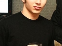 Сын Шуфрича считает, что на минимальную зарплату можно купить счастье