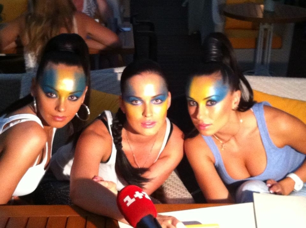 Даша Астафьева и ее подружки получили по Ferrari