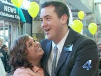 Необычное предложение руки и сердца: И он сказал Да