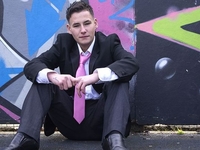 Девочка решила сменить пол и жениться на няне