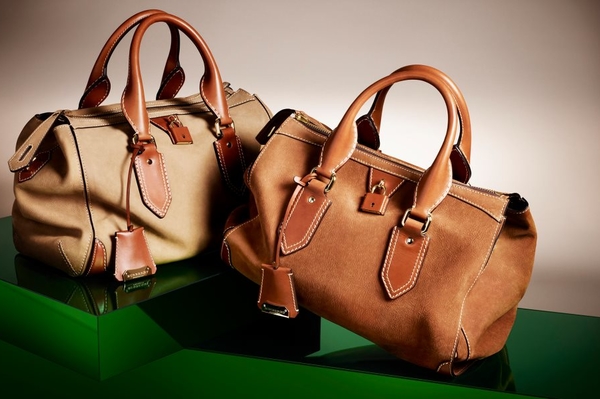 facebook Burberry