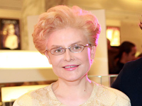 Елена Малышева советует не бояться ботокса