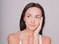 Как скрыть круги под глазами с помощью макияжа