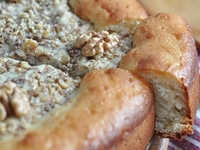 Королевская ватрушка с изюмом и орехами