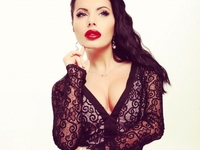 Алена Лоран: У него было $ 20 млн, но он мне так ничего и не подарил