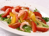 Быстрый салат с креветками