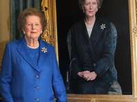 Умерла Маргарет Тэтчер: 10 образов "железной леди"