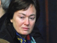 Лариса Гузеева рассказала журналистам, что ее избил муж