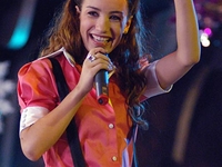 Вика Дайнеко презентовала летний клип на песню Дыши