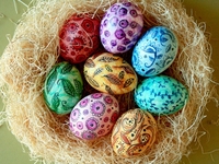 Как украсить пасхальные яйца: Акварельный дизайн