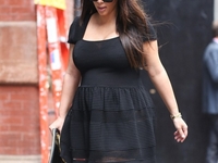 Беременная Ким Кардашян показала белье