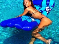 Итоги недели: Истощенная Дениз Ричардс и ягодицы Рианны