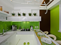 Интерьер в деталях: Свежесть леса на кухне в 10 кв.м (ФОТО)