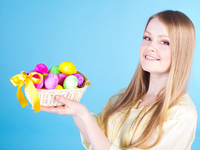 Как покрасить яйца к Пасхе 2015: Оригинальные способы