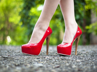 Ноги и каблуки: Как мирно ужиться?