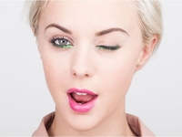 Яркий макияж с блестками: Мастер-класс