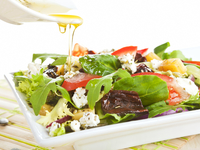 Заправки для салатов: Три вкусных идеи