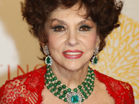 Джина Лоллобриджида продала бриллианты за $ 5 млн. ради науки