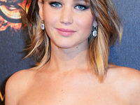 Модный макияж 2013: Звезды со стрелками на глазах