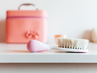 Как почистить расческу для волос