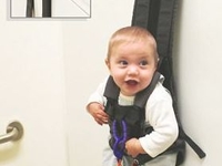 Подвесь ребенка: Новое изобретение для занятых мамочек