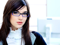 Секреты макияжа для девушек в очках