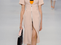 Королевский гардероб: Круизная коллекция 2014 от Christian Dior